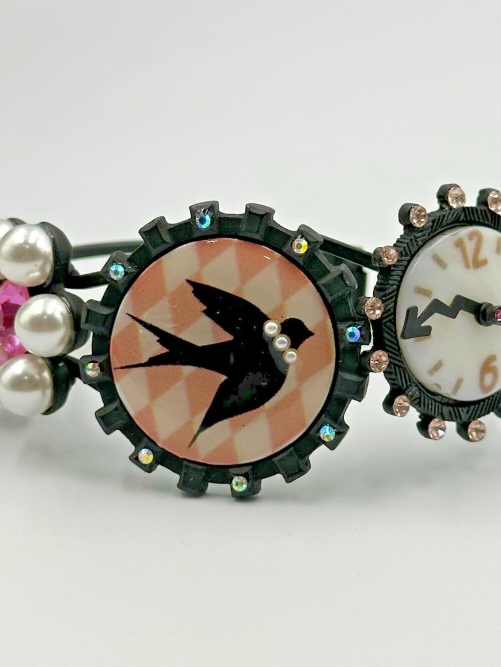 Betsey Johnson Wonderland Bracelet Black Sparrow Bird Clock Hinged 6.75 Inch